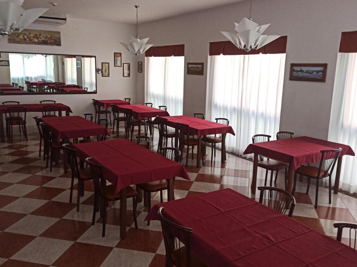 Hotel Danubio เบลลาเรีย-อีเจอา มารีนา ภายนอก รูปภาพ